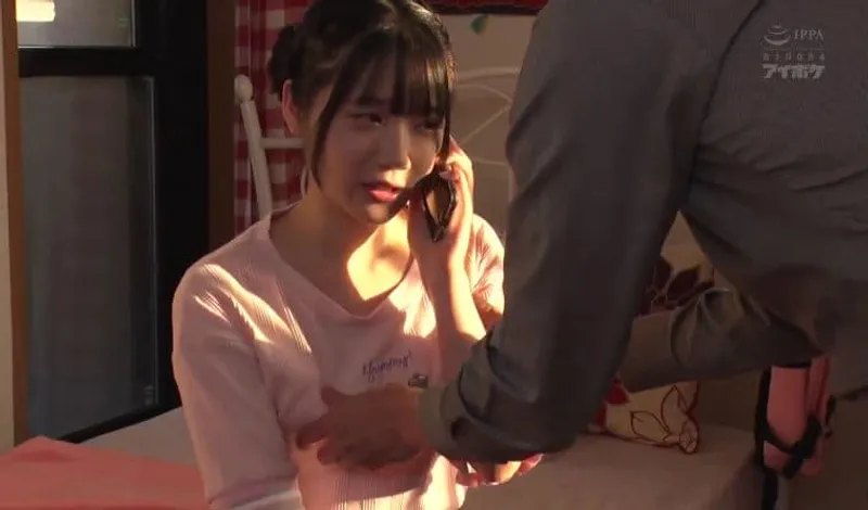 Bố dượng phát hiện nữ nhi riêng của vợ là diễn viên jav