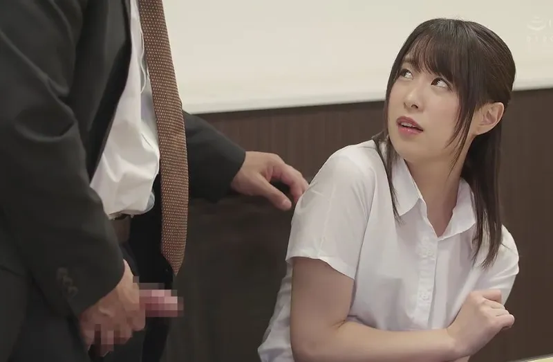 Gấu quê buồn bã và cạm bẫy ở công ty trên phố tokyo